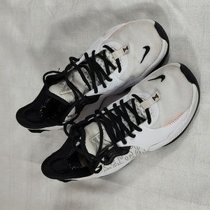 Nike PG 5 Low Top Sneakers Lace Up Shoe Mesh Base Leather Overlays Men Size 7.5